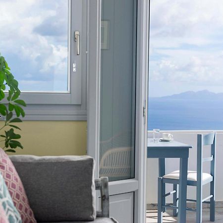 Phaos Santorini Suites 이메로비글리 외부 사진