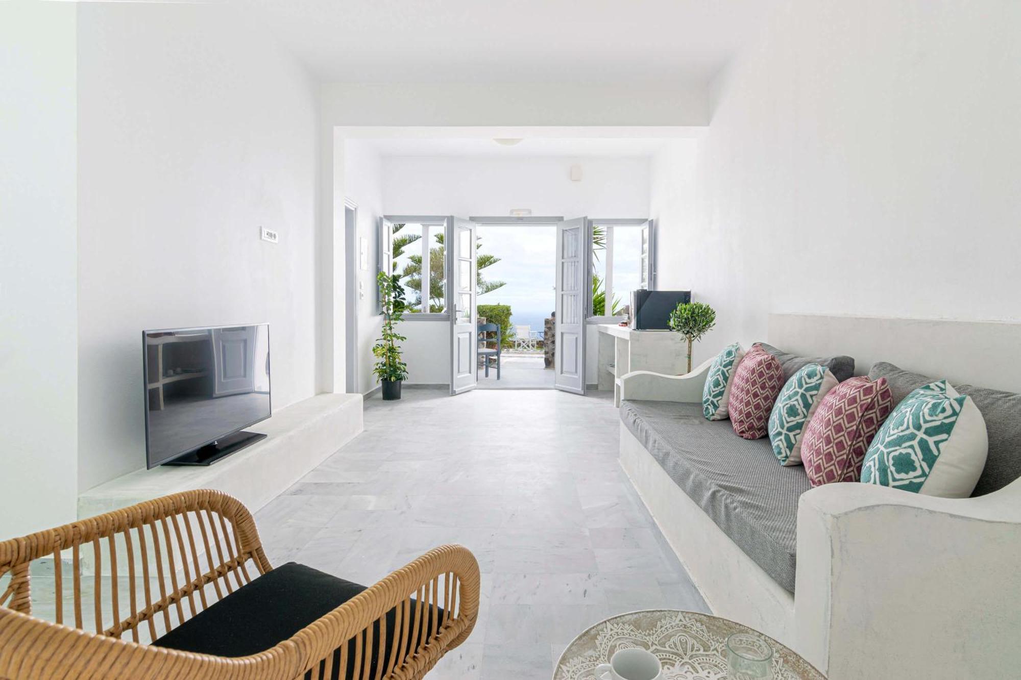 Phaos Santorini Suites 이메로비글리 외부 사진