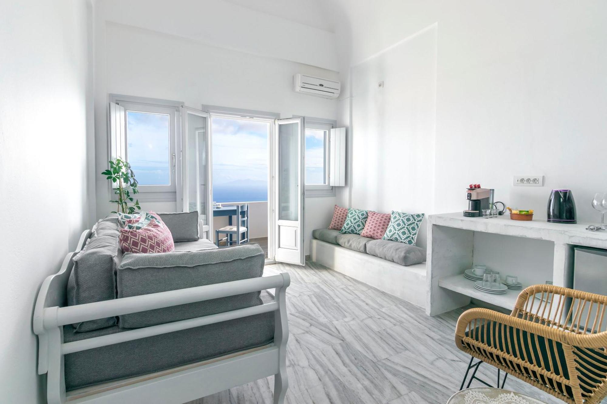 Phaos Santorini Suites 이메로비글리 외부 사진