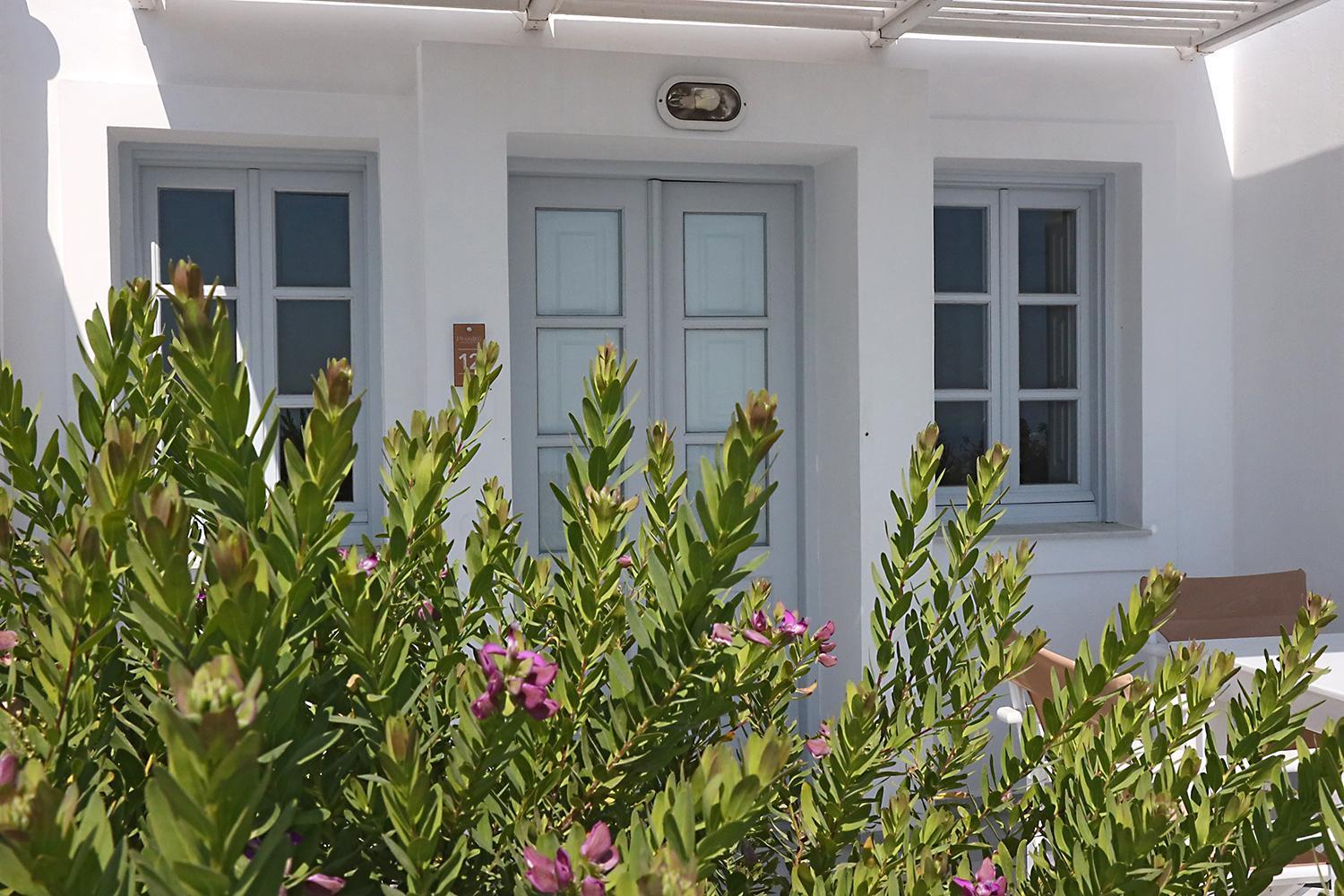 Phaos Santorini Suites 이메로비글리 외부 사진