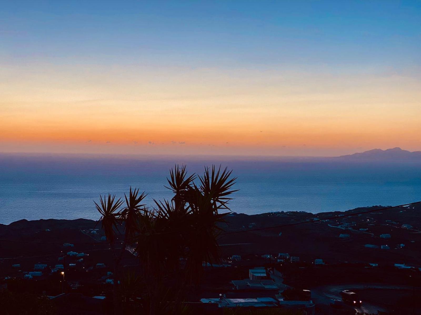 Phaos Santorini Suites 이메로비글리 외부 사진